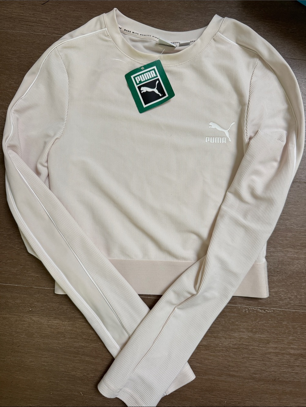 Puma Women’s Cream Ribbed Crop Crewneck Athletic Top
